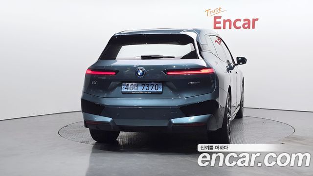 BMW iX xDrive50 Sports Plus