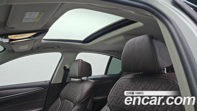 BMW 5-Series 520d xDrive Luxury Plus