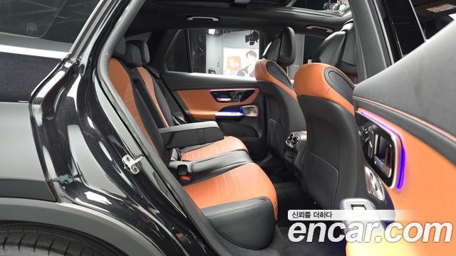 Mercedes-Benz GLC-Class GLC300 4MATIC AMG Line