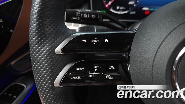 Mercedes-Benz GLC-Class GLC300 4MATIC AMG Line