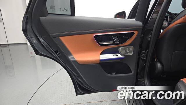 Mercedes-Benz GLC-Class GLC300 4MATIC AMG Line