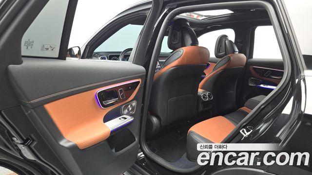Mercedes-Benz GLC-Class GLC300 4MATIC AMG Line