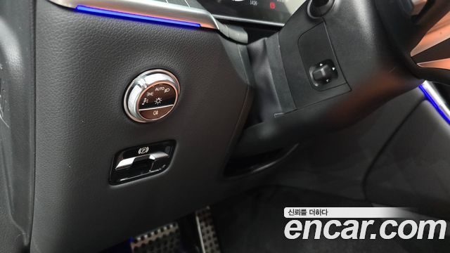 Mercedes-Benz GLC-Class GLC300 4MATIC AMG Line