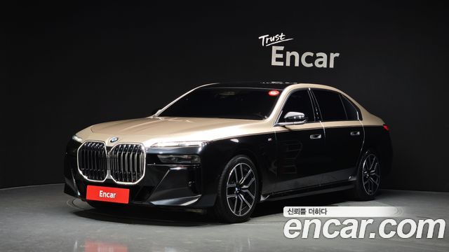 BMW 7-Series 740i xDrive M Sport
