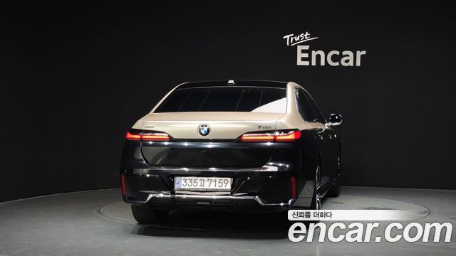 BMW 7-Series 740i xDrive M Sport