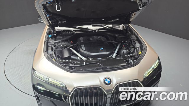 BMW 7-Series 740i xDrive M Sport