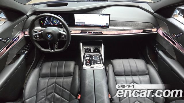 BMW 7-Series 740i xDrive M Sport