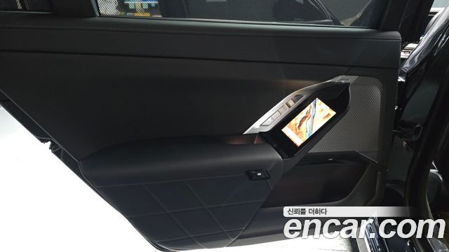BMW 7-Series 740i xDrive M Sport