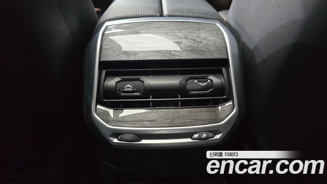 BMW 7-Series 740i xDrive M Sport