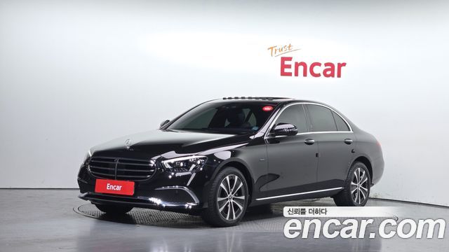 Mercedes-Benz E-Class E300e 4MATIC Exclusive