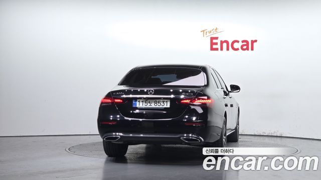 Mercedes-Benz E-Class E300e 4MATIC Exclusive