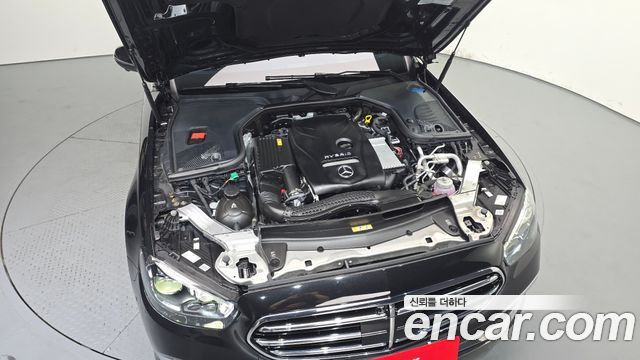 Mercedes-Benz E-Class E300e 4MATIC Exclusive
