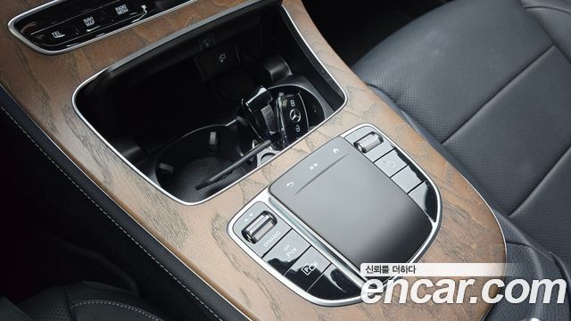Mercedes-Benz E-Class E300e 4MATIC Exclusive