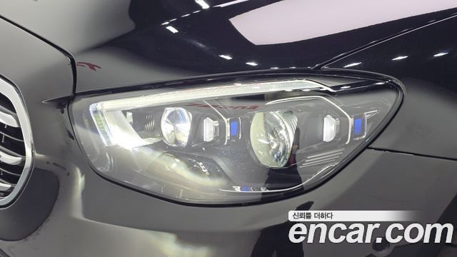 Mercedes-Benz E-Class E300e 4MATIC Exclusive