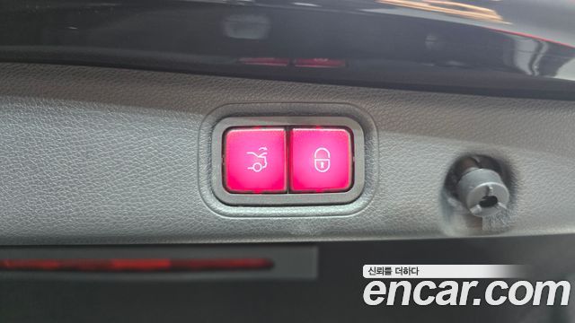 Mercedes-Benz E-Class E300e 4MATIC Exclusive