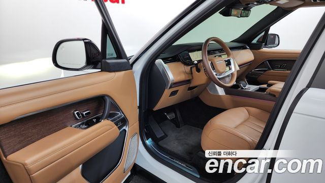 Land Rover Range Rover P530 Autobiography Long Wheel Base