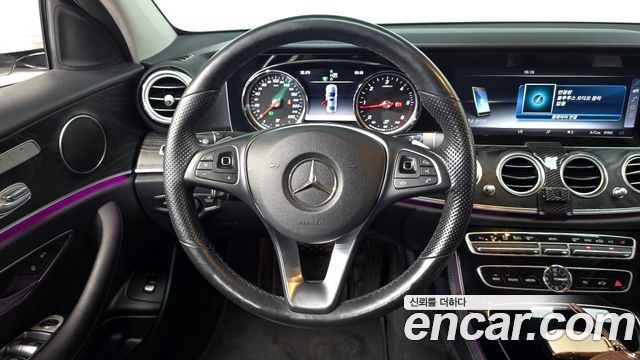 Mercedes-Benz E-Class E220d 4MATIC Avantgarde