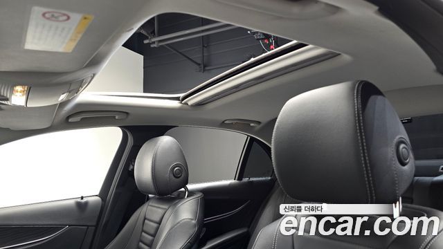 Mercedes-Benz E-Class E220d 4MATIC Avantgarde