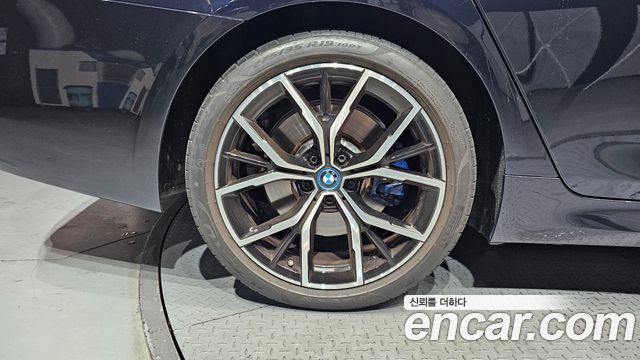 BMW 5-Series 530e M Sport