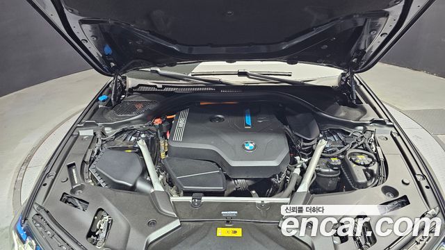BMW 5-Series 530e M Sport