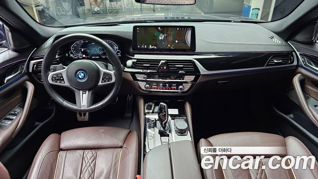 BMW 5-Series 530e M Sport