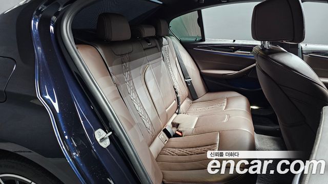 BMW 5-Series 530e M Sport