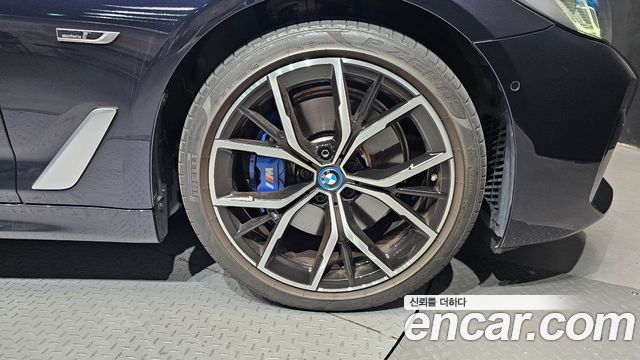 BMW 5-Series 530e M Sport