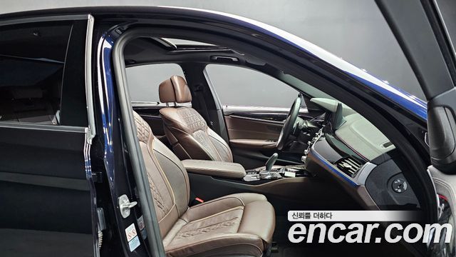 BMW 5-Series 530e M Sport