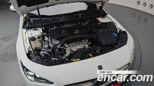 Mercedes-Benz CLA-Class CLA250 4MATIC