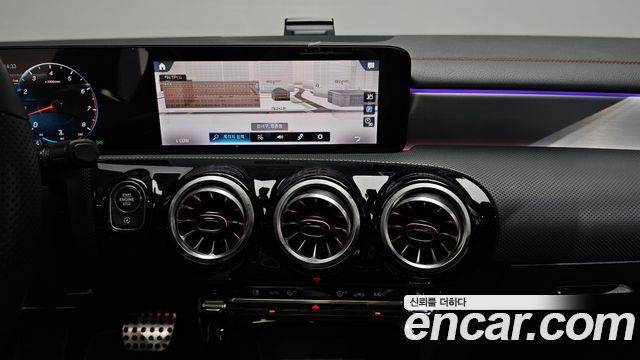 Mercedes-Benz CLA-Class CLA250 4MATIC