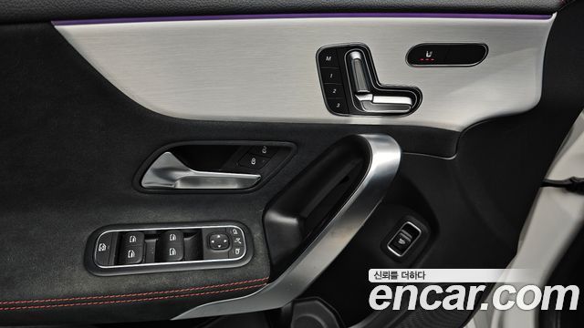 Mercedes-Benz CLA-Class CLA250 4MATIC
