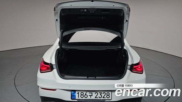 Mercedes-Benz CLA-Class CLA250 4MATIC