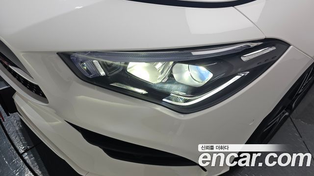 Mercedes-Benz CLA-Class CLA250 4MATIC