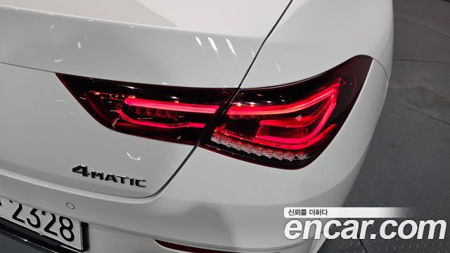 Mercedes-Benz CLA-Class CLA250 4MATIC