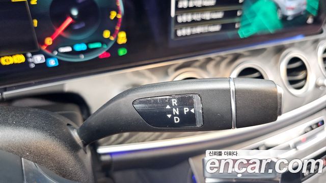 Mercedes-Benz E-Class E350 4MATIC AMG Line