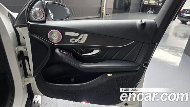 Mercedes-Benz GLC-Class GLC300e 4MATIC Coupe