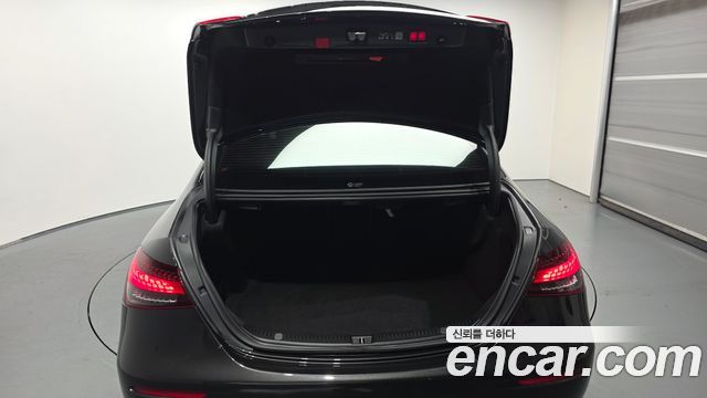 Mercedes-Benz E-Class E220d 4MATIC Exclusive