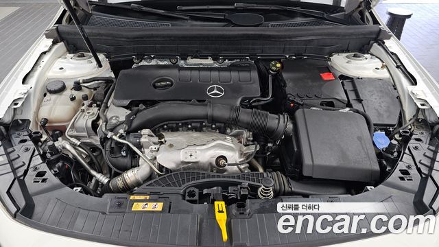 Mercedes-Benz GLB-Class GLB250 4MATIC