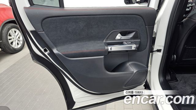 Mercedes-Benz GLB-Class GLB250 4MATIC