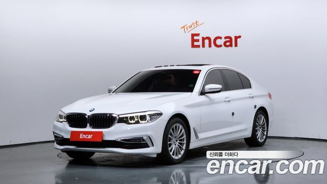 BMW 5-Series 520i Luxury