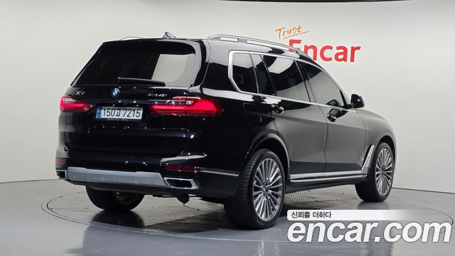 BMW X7 xDrive 40i Design Pure Excellence 7-Seater