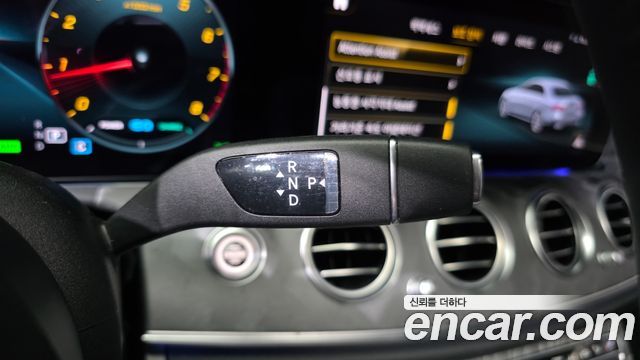 Mercedes-Benz E-Class E350 4MATIC AMG Line