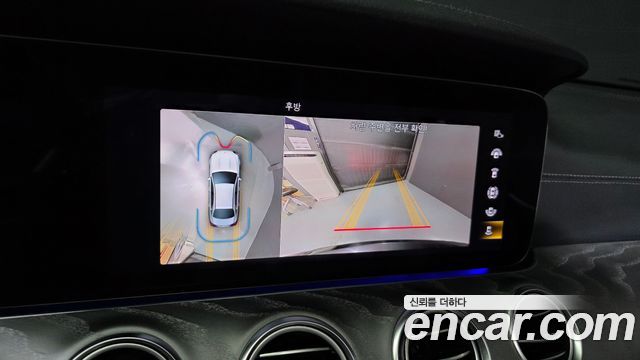 Mercedes-Benz E-Class E350 4MATIC AMG Line