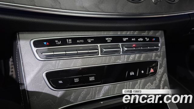Mercedes-Benz E-Class E350 4MATIC AMG Line