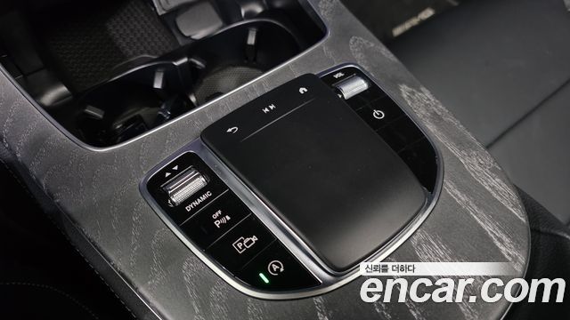 Mercedes-Benz E-Class E350 4MATIC AMG Line