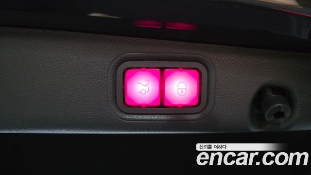 Mercedes-Benz E-Class E350 4MATIC AMG Line