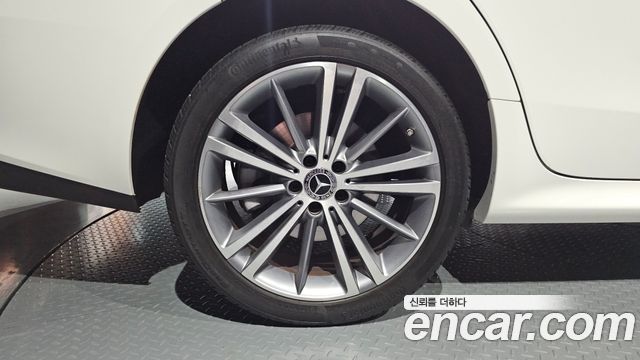 Mercedes-Benz CLS-Class CLS400d 4MATIC