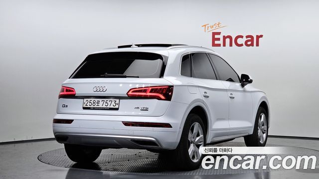 Audi Q5 45 TFSI Quattro Premium