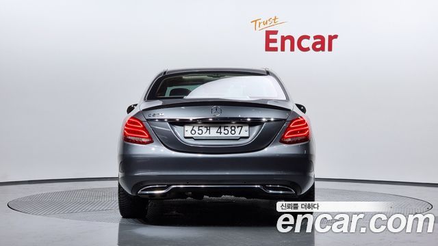 Mercedes-Benz C-Class C200 Avantgarde