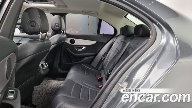 Mercedes-Benz C-Class C200 Avantgarde